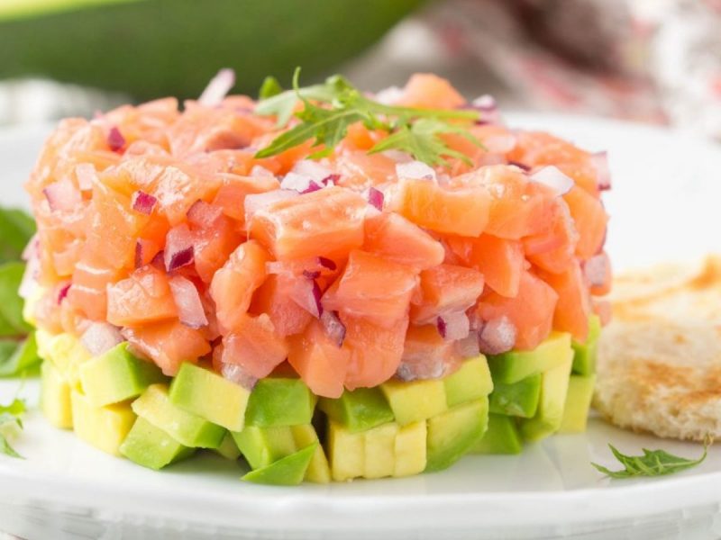 tartara al salmone